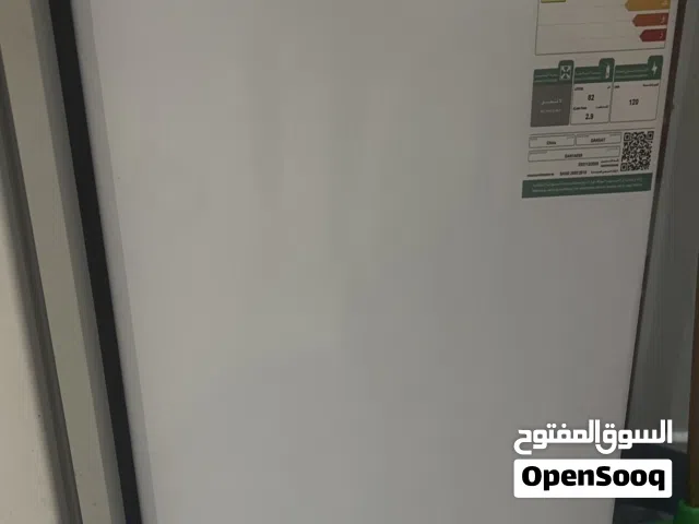 ثلاجة من نوع دانسات 3.2 قدم للبيع