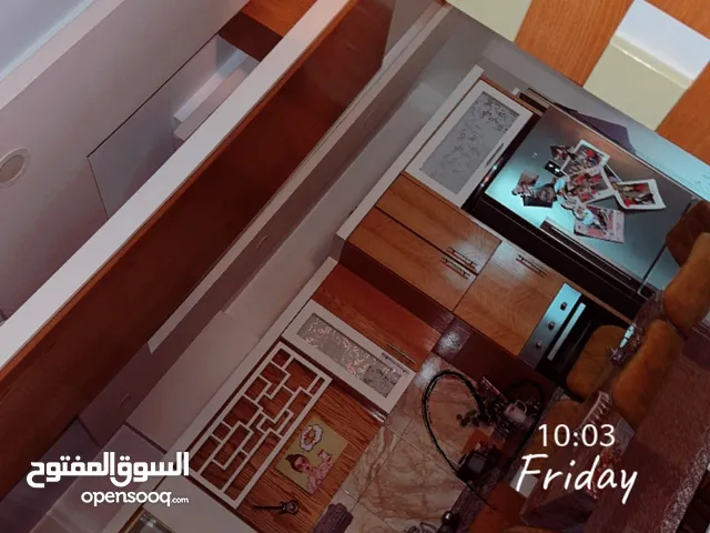 شقة راقية بإطلالة مميزة الطابق الثامن