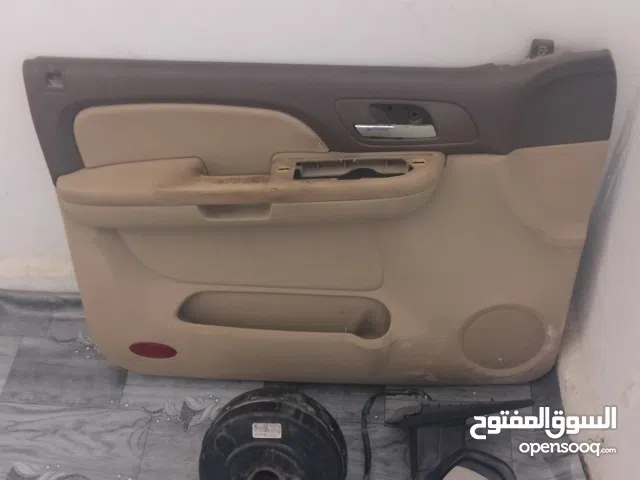 للبيع تكايه كامله ديكور يوكن صوب سائق و منظره يوكن  كهرباء صوب يمين  و سيرفوو  يوكن نظيف جدا