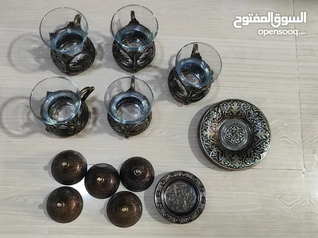 اكواب شاي موديل تركي عدد خمسة مع اغطية وصحون