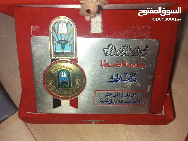 ميداليات ودبابيس
