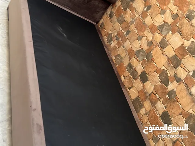 سرير مفرد مخمل لون سكني