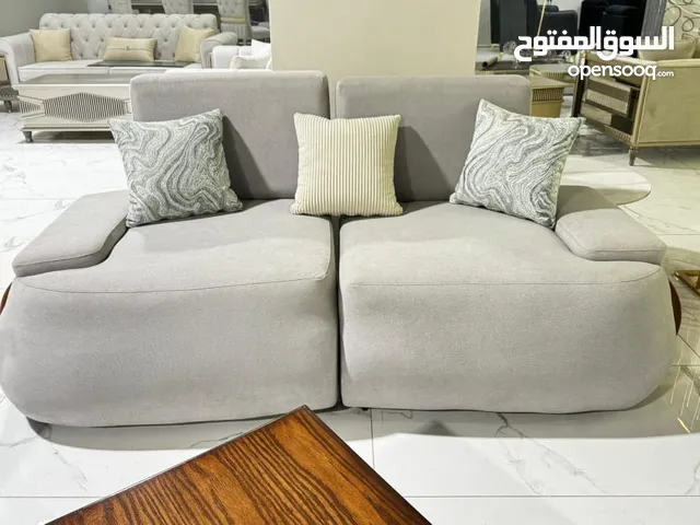 لعشاق الذوق الرفيع طقم كنب صناعه مصريه مميزه وفخم جد ثلاثيه وثنائيه ومفردتين تفصيل مصنوع من