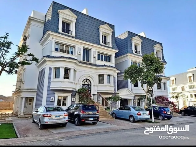 275 m2 3 Bedrooms Villa for Sale in Giza 6th of October