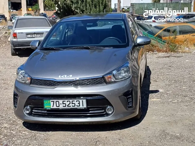 Sedan Kia in Amman