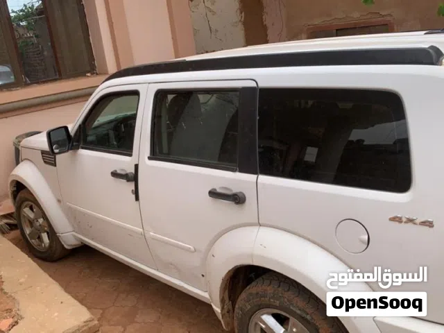 دودج نيترو 2011