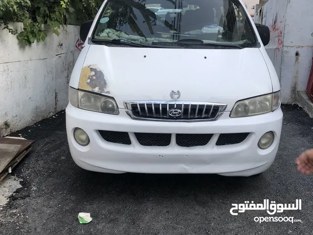 هيونداي h1 2001