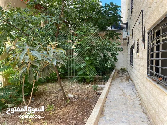 شقة مميزة للبيع في عمان - البنيات- طابق شبه أرضي