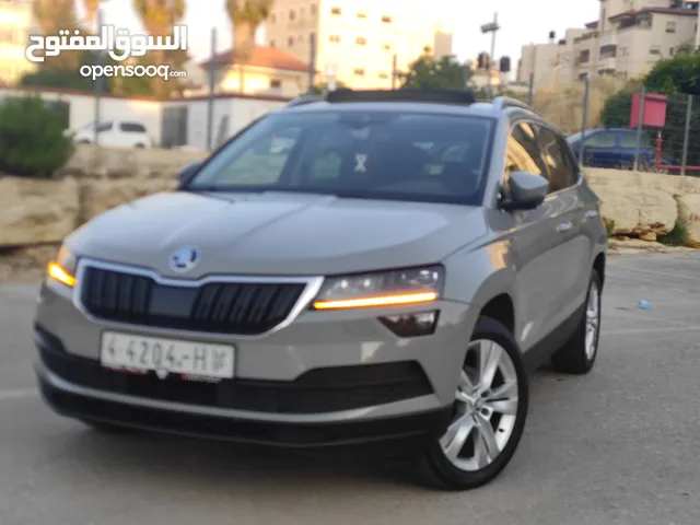 سكودا كاروك فل اضافات للبيع بسعر مغري ع الكاش
