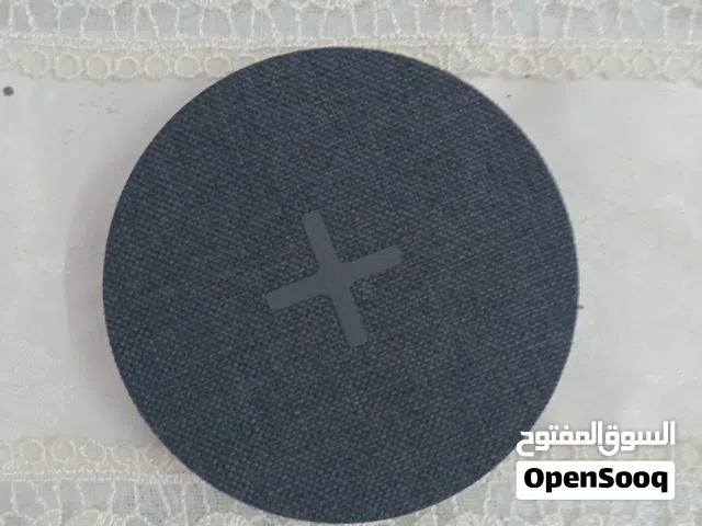 شاحن لاسلكي اصلي من شركة ايكيا بحاله ممتازة