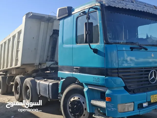 Box Mercedes Benz 1998 in Al Ahmadi