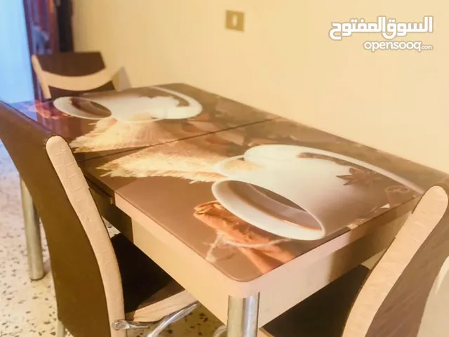 طاولة اكل مطبخ