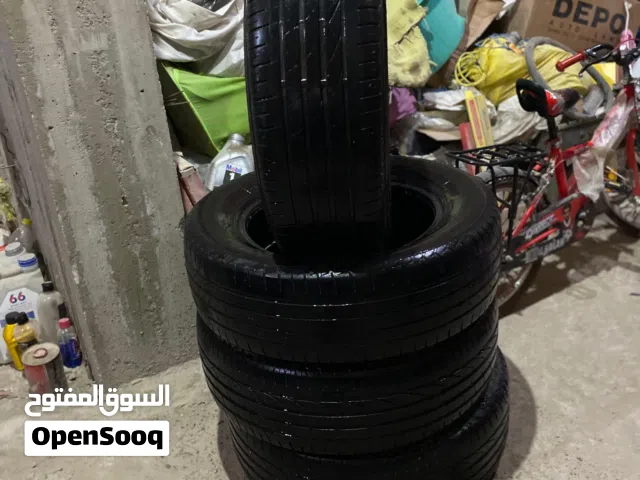 4فرد كاوتش مقاس  17/65/225 بحاله جيده جدا صالح للاستعمال