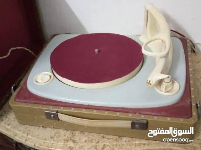 مشغل اسطوانات متعدد السرعات انجليزي عتيق