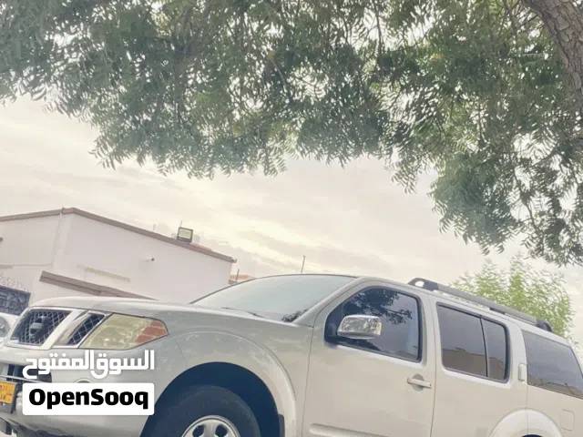 2010 نيسان باثفايندر SL