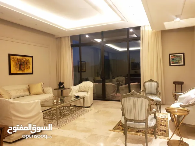 220 m2 3 Bedrooms Apartments for Rent in Amman Jabal Amman