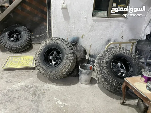 جنط 15 عريض مع كوشوك ماكسس رازر 37 خشن
