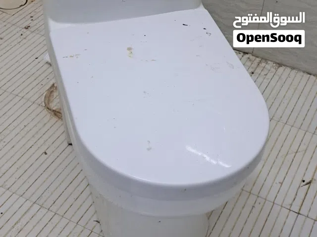 مرحاض للبيع