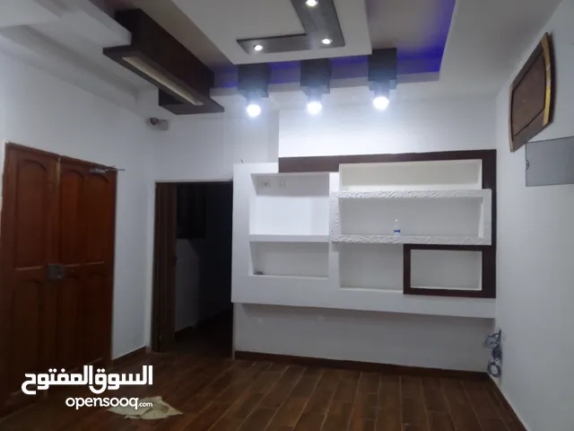 120m2 2 Bedrooms Townhouse for Rent in Tripoli Zanatah