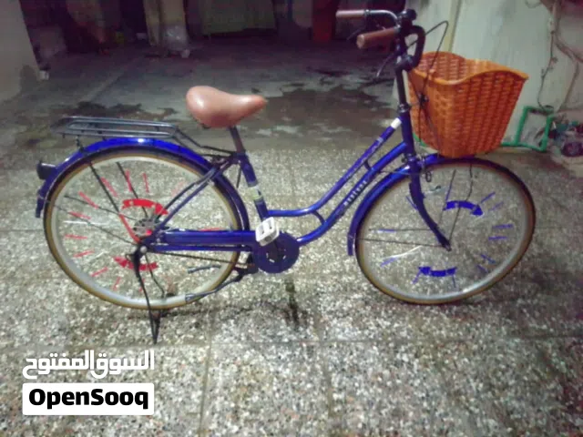 بايسكل بناتي ازرق حجم 26 نظيف ومابيه نقص