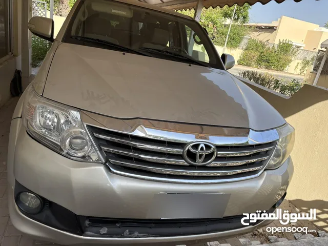 Toyota Fortuner 2013 v4 model. Well maintened and parts by Toyota - British expat car - not used