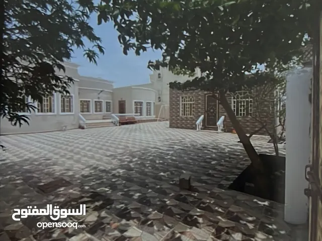 200 m2 4 Bedrooms Townhouse for Rent in Dhofar Other