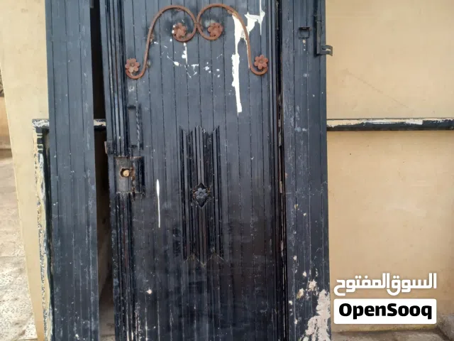 باب حديد رص ثقيل البيع خلال 24 ساعه