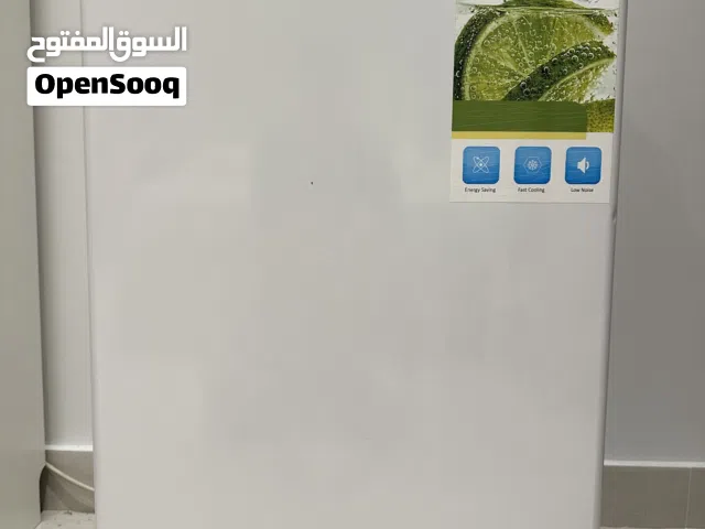 ثلاجة مكتبية