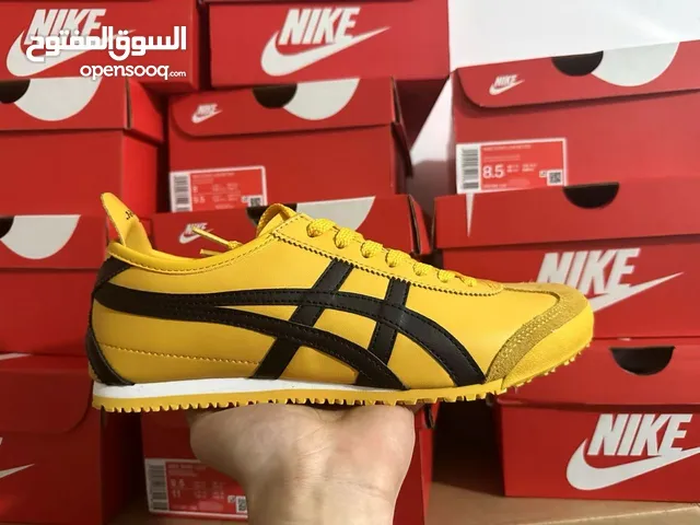 44 Sport Shoes in Al Riyadh