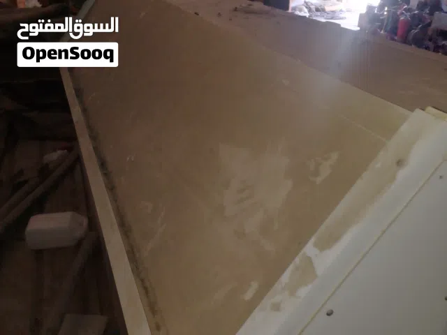 ميز الامنيوم للعصائر جاهز