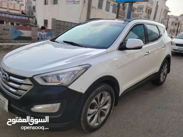 Hyundai Santa Fe 2016 in Aden