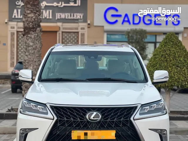 للبيع لكزس LX570 2017 مالك اول بحاله ممتازه في عمان