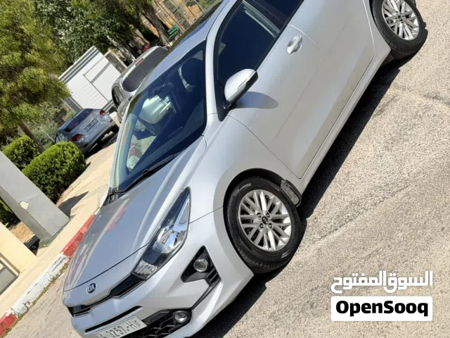 كيا ريو 2022 فل الفل++++ مع فتحه فحص نظيف بسعر ممتااااز