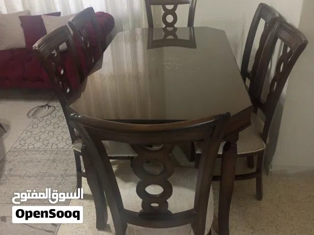 طاولة سفرة مع كراسي زان