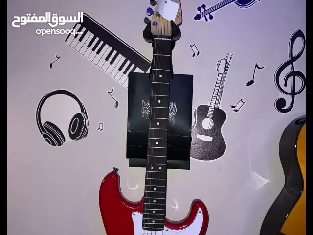 جيتار كهربائي من شركه وماركه فيندر المشهوره