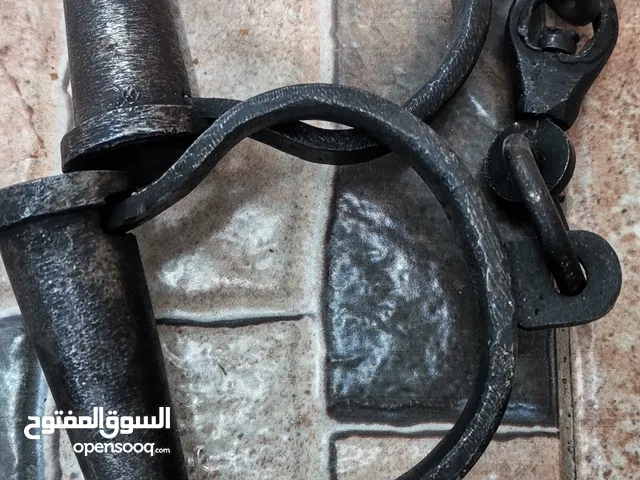 قيد يدوي تراثي قديم للزينه جميل بدون المفتاح