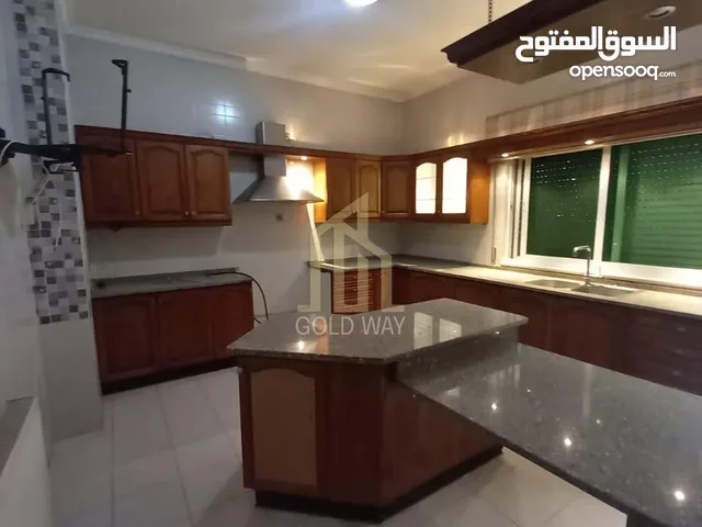 في أجمل مناطق دير غبار شقة 300م داخلي /350م خارجي بتشطيبات راقيه وسعر مميز / ref 9114