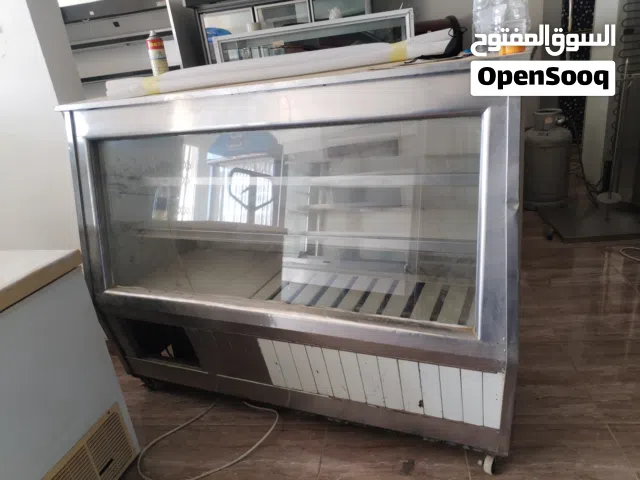 ثلاجة عرض للبيع