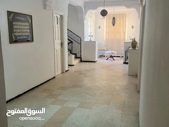 فيلا للبيع ذات موقع استتراتيجي في برج البحري جزائر العاصمة أمام محطة الوقود rue national bien fini