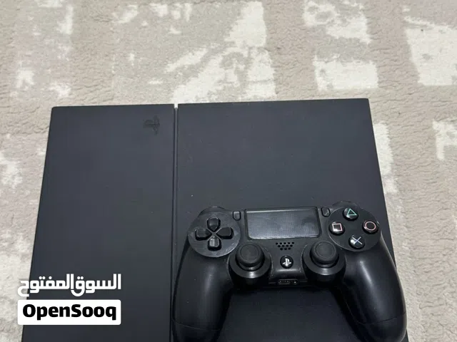 بلاستيشن فور للبيع امورها طيبه مع جهاز واحد