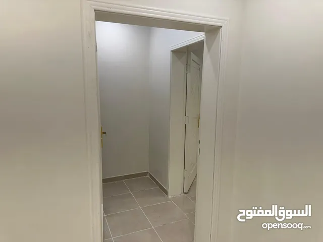 السلام عليكم ورحمه الله شقه للايجار المدينه المنوره حي شوران