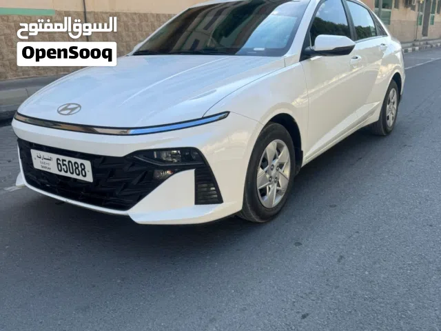 Sedan Hyundai in Dubai