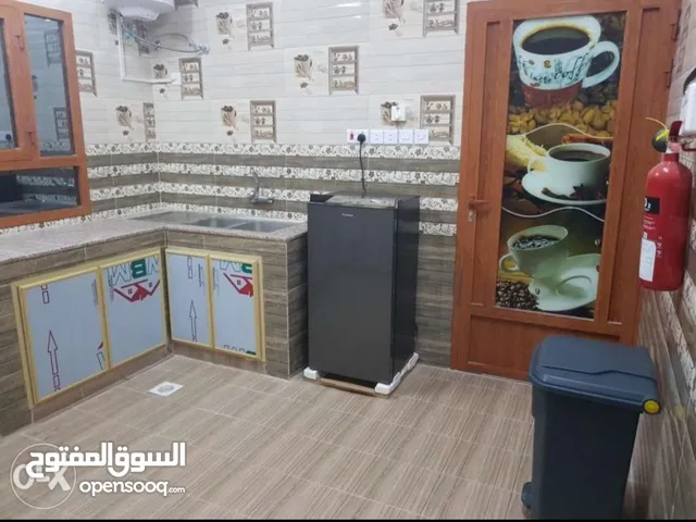 شقة نظيفة وجديدة للإيجار اليومي والشهري في الجبل الأخضر 
New FLAT for rent in Jabal Akhdar