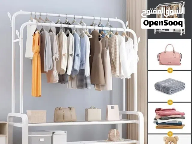 ستاند الملابس المزدوج بتصميمه المتين والعصري بيمنحك مساحة مثالية لتعليق الملابس وتخزين الأحذية