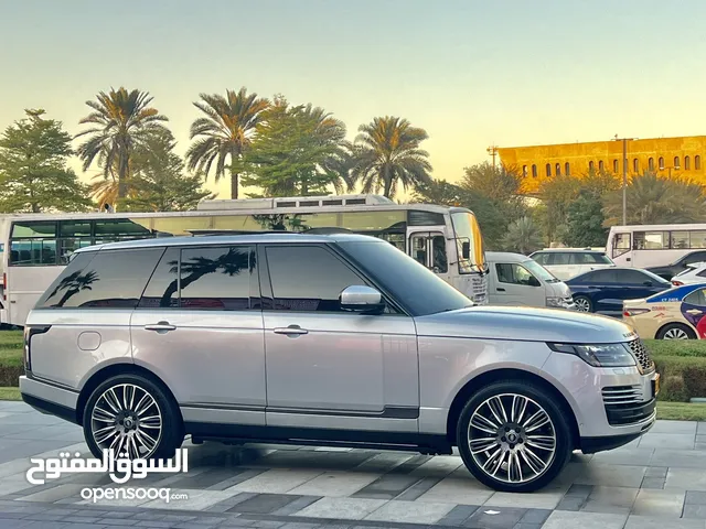 Used Land Rover Range Rover in Muscat