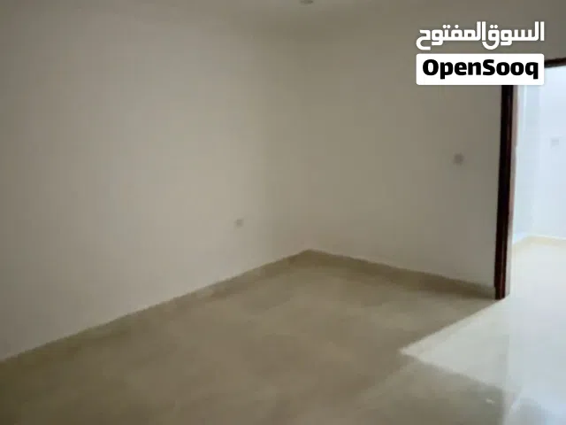 للبيع 90شقة في المنقف  مساحة الشقه 101 متر مطابق لقرض المرأة  تشطيب ديلوكس  مكونه من غرفة نوم ماستر