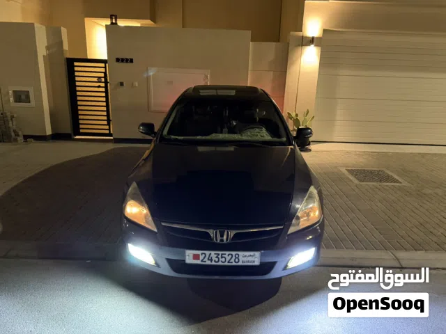 2005 هوندا اكورد DX