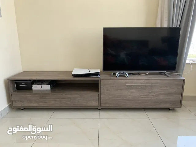 TV Unit with great storage capacity
