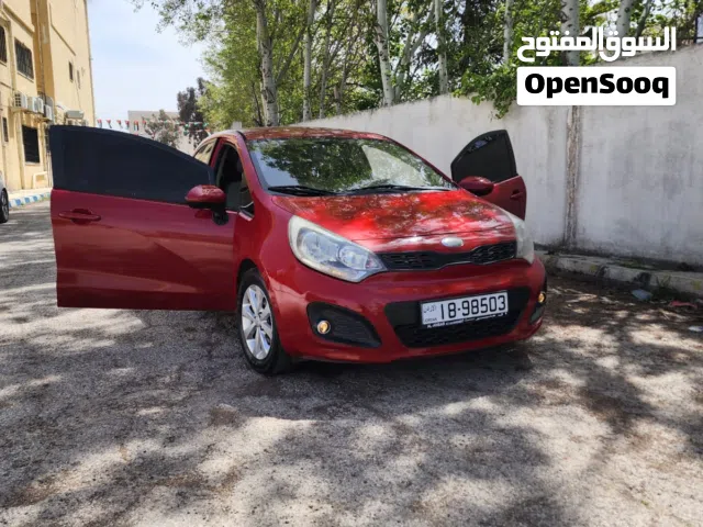 2014, كيا, ريو, Standard