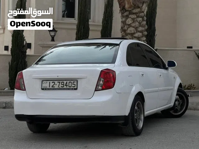 2004 Chevrolet Optra Standard